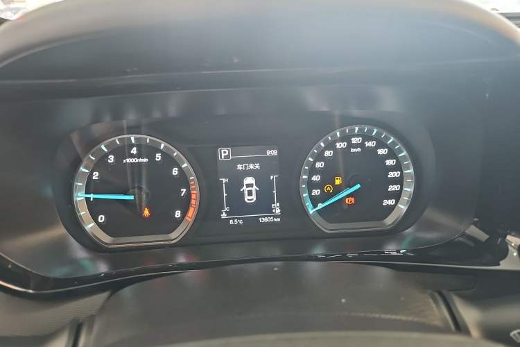 Used CHANGAN OSHAN X5 2023 Enjoy Edition 1.5T DCT Luxury Model Instrument Cluster