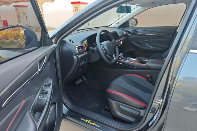 Used CHANGAN OSHAN X5 2023 Enjoy Edition 1.5T DCT Deluxe Model Interior 2
