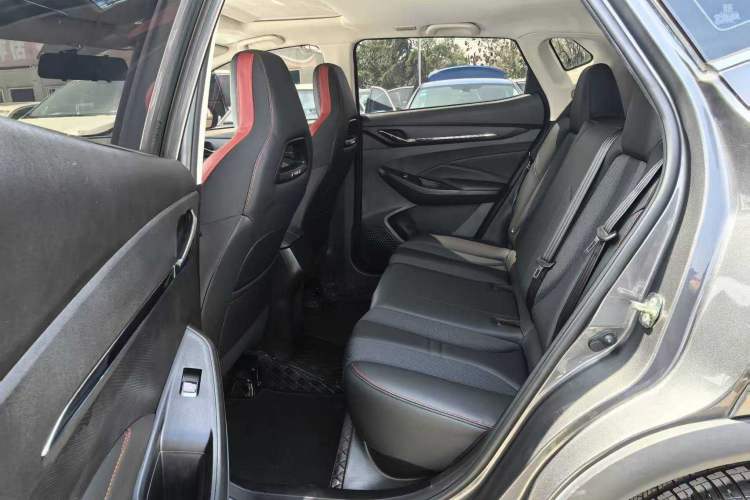 Used CHANGAN OSHAN X5 2023 Enjoy Edition 1.5T DCT Deluxe Model Interior 3