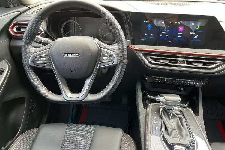 Used CHANGAN OSHAN X5 2023 Enjoy Edition 1.5T DCT Luxury Model Interior 3