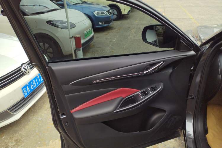 Used CHANGAN OSHAN X5 2023 Enjoy Edition 1.5T DCT Luxury Model Left Front Door Interior