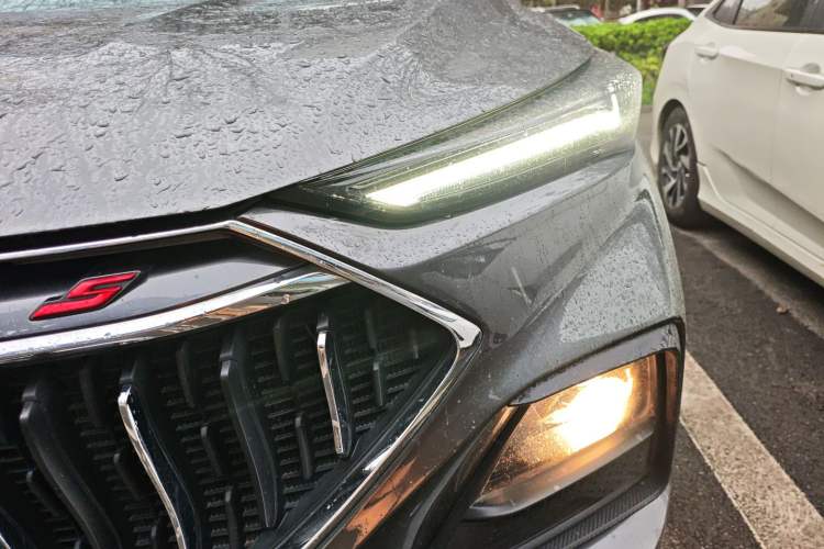 Used CHANGAN OSHAN X5 2023 Enjoy Edition 1.5T DCT Luxury Model Left Front Headlight