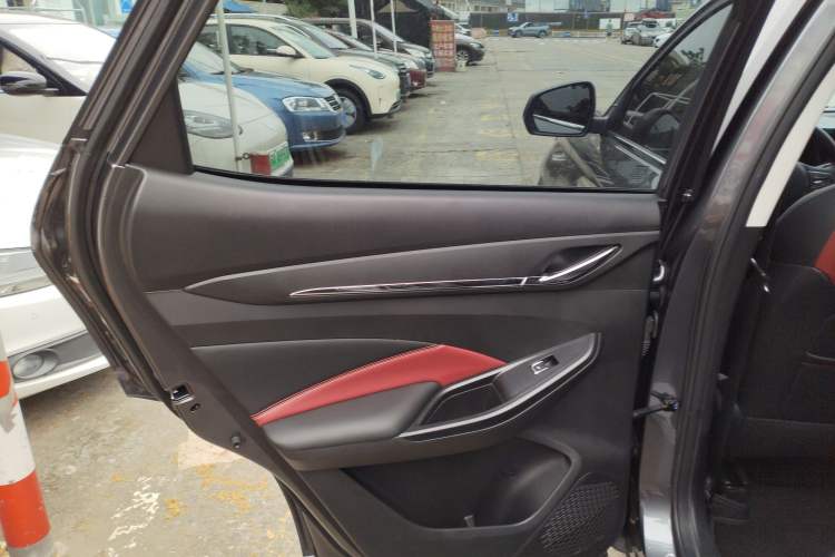 Used CHANGAN OSHAN X5 2023 Enjoy Edition 1.5T DCT Luxury Model Left Rear Door Interior
