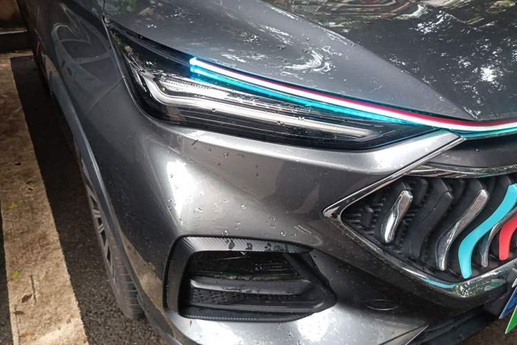 Used CHANGAN OSHAN X5 2023 Enjoy Edition 1.5T DCT Luxury Model Right Front Headlight