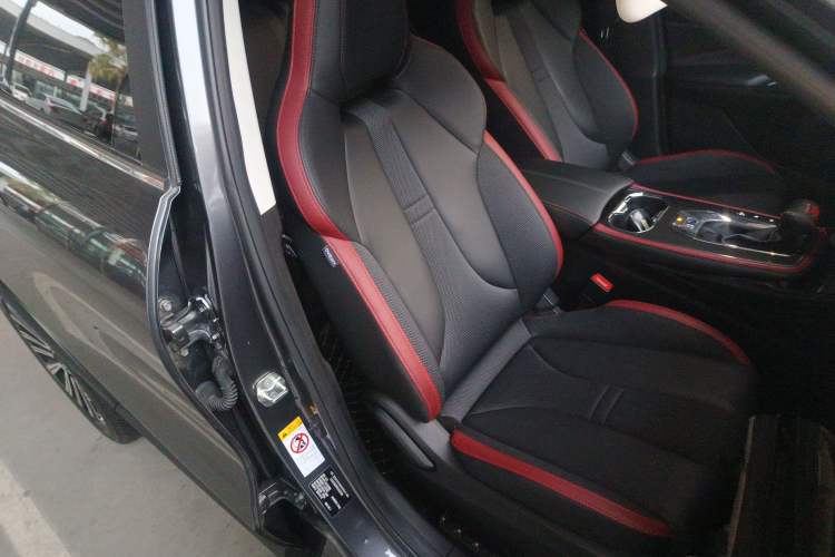 Used CHANGAN OSHAN X5 2023 Enjoy Edition 1.5T DCT Deluxe Model Right Front Seat