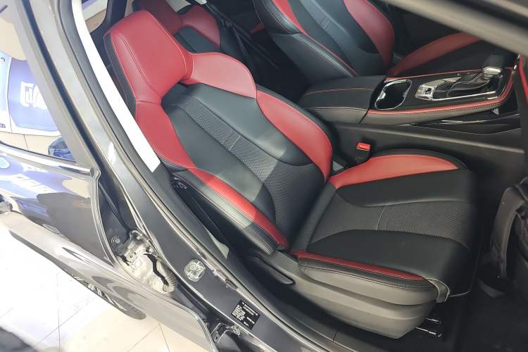 Used CHANGAN OSHAN X5 2023 Enjoy Edition 1.5T DCT Luxury Model Right Front Seat