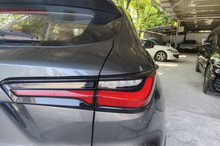 Used CHANGAN OSHAN X5 2023 Enjoy Edition 1.5T DCT Luxury Model Right Rear Taillight