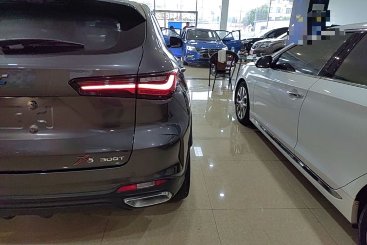 Used CHANGAN OSHAN X5 2023 Enjoy Edition 1.5T DCT Luxury Model Right Rear Taillight