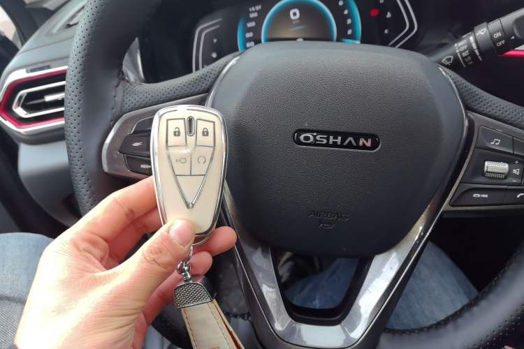 Used CHANGAN OSHAN X5 2023 Enjoy Edition 1.5T DCT Deluxe Model Vehicle Key