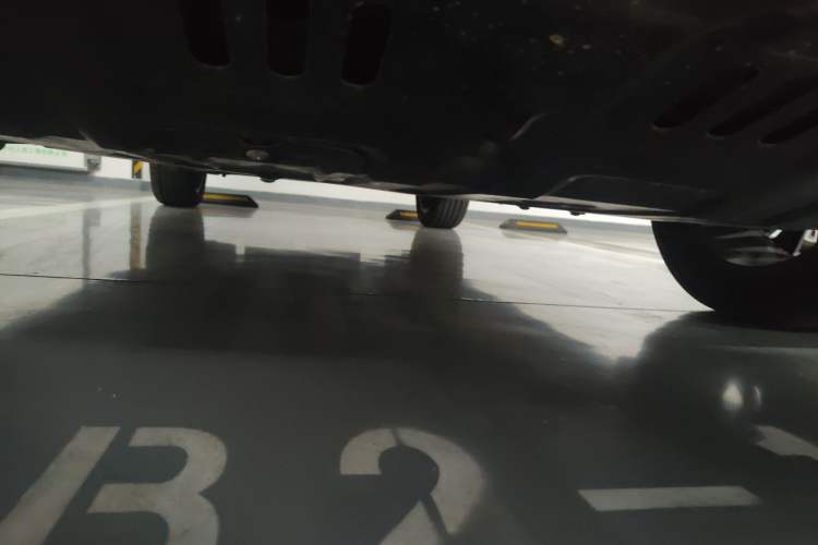 Used CHANGAN OSHAN X5 2023 Enjoy Edition 1.5T DCT Luxury Model Chassis Front