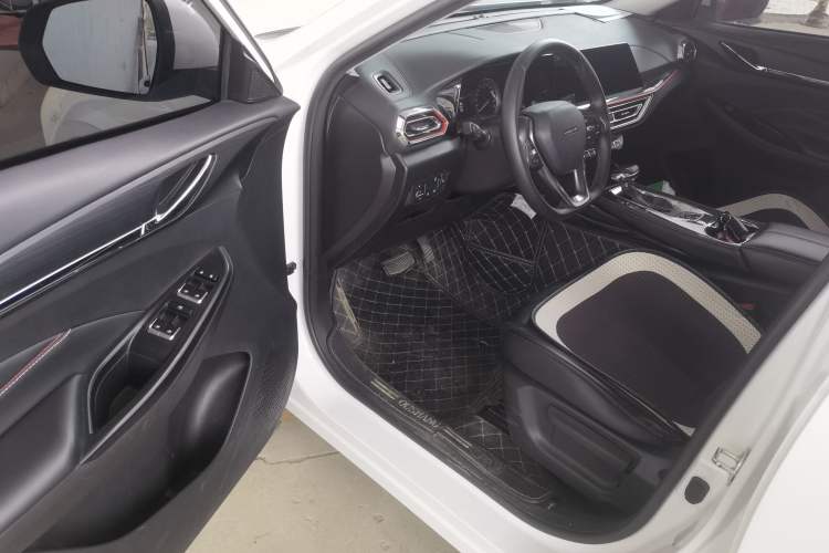 Used CHANGAN OSHAN X5 2023 Enjoy Edition 1.5T DCT Luxury Model Driver Seat