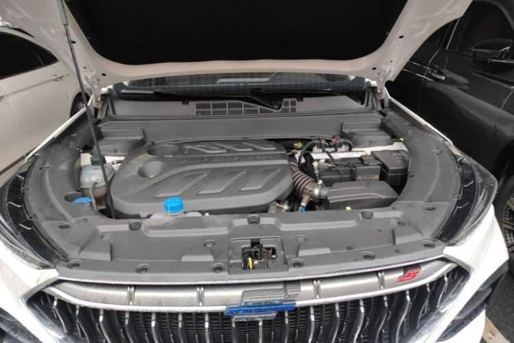 Used CHANGAN OSHAN X5 2023 Enjoy Edition 1.5T DCT Luxury Model Engine Bay