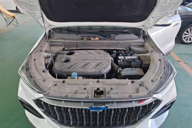 Used CHANGAN OSHAN X5 2023 Enjoy Edition 1.5T DCT Luxury Model Engine Bay