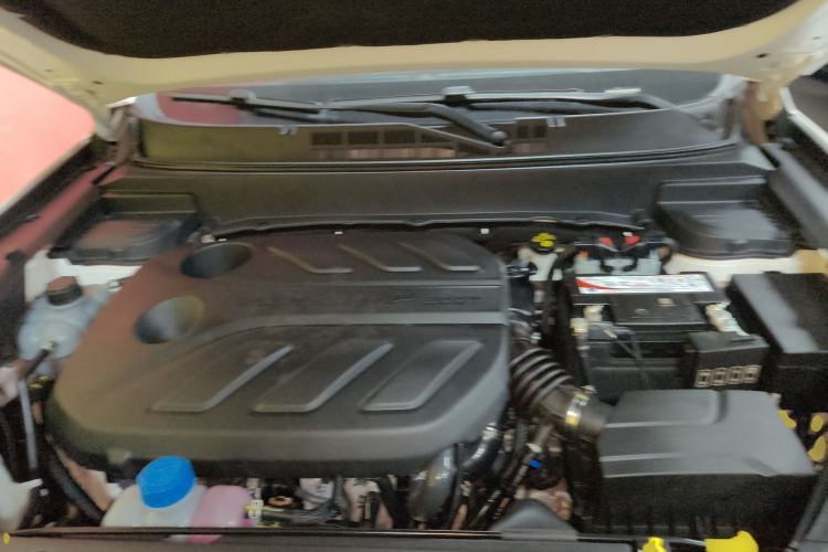 Used CHANGAN OSHAN X5 2023 Enjoy Edition 1.5T DCT Deluxe Model Engine Bay