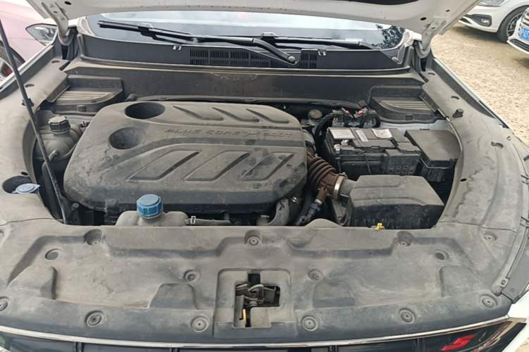 Used CHANGAN OSHAN X5 2023 Enjoy Edition 1.5T DCT Deluxe Model Engine Bay