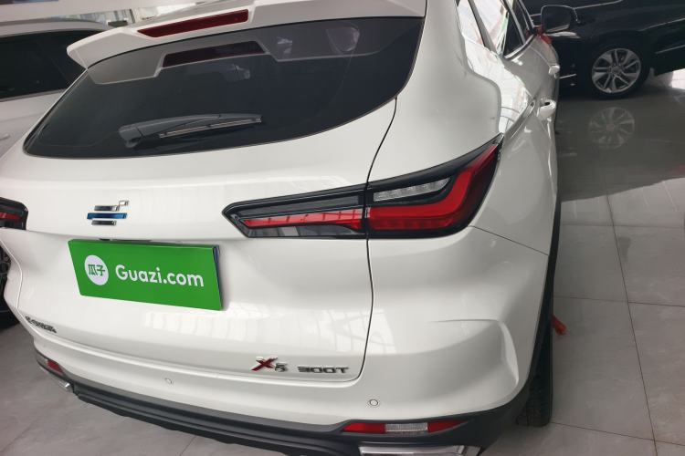 Used CHANGAN OSHAN X5 2023 Enjoy Edition 1.5T DCT Luxury Model Exterior 4