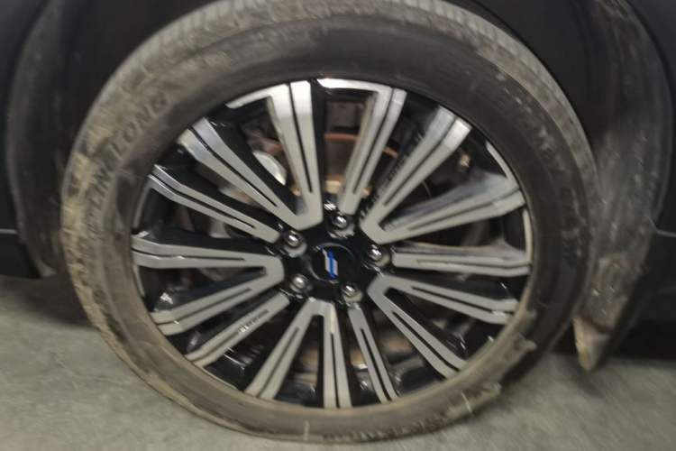 Used CHANGAN OSHAN X5 2023 Enjoy Edition 1.5T DCT Luxury Model Exterior 5