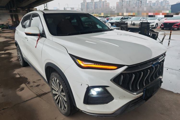 Used CHANGAN OSHAN X5 2023 Enjoy Edition 1.5T DCT Luxury Model Front Right 45 Deg