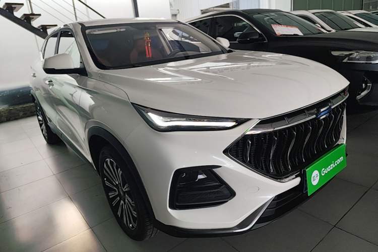 Used CHANGAN OSHAN X5 2023 Enjoy Edition 1.5T DCT Luxury Model Front Right 45 Deg