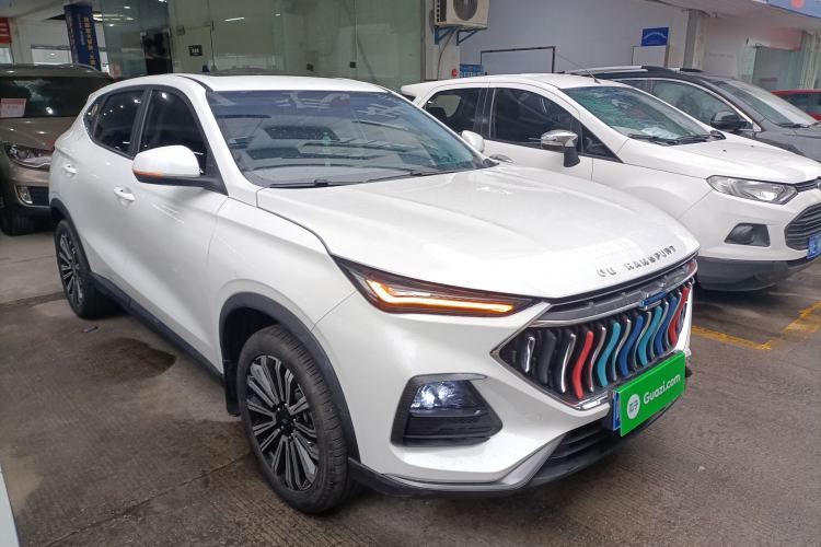 Used CHANGAN OSHAN X5 2023 Enjoy Edition 1.5T DCT Luxury Model Front Right 45 Deg