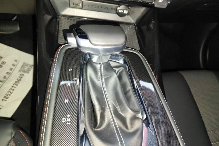 Used CHANGAN OSHAN X5 2023 Enjoy Edition 1.5T DCT Luxury Model Gear Lever