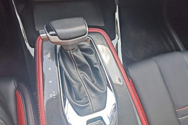 Used CHANGAN OSHAN X5 2023 Enjoy Edition 1.5T DCT Luxury Model Gear Lever