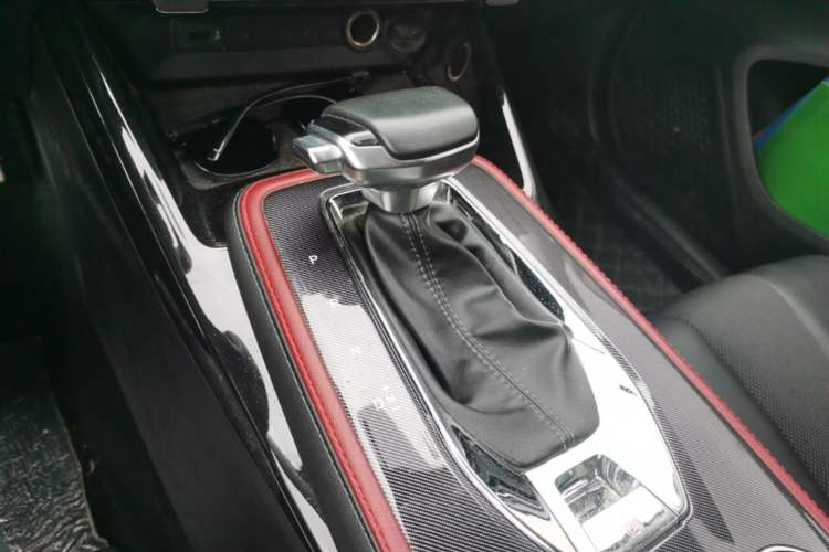 Used CHANGAN OSHAN X5 2023 Enjoy Edition 1.5T DCT Deluxe Model Gear Lever