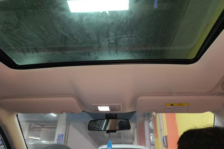 Used CHANGAN OSHAN X5 2023 Enjoy Edition 1.5T DCT Deluxe Model Headliner
