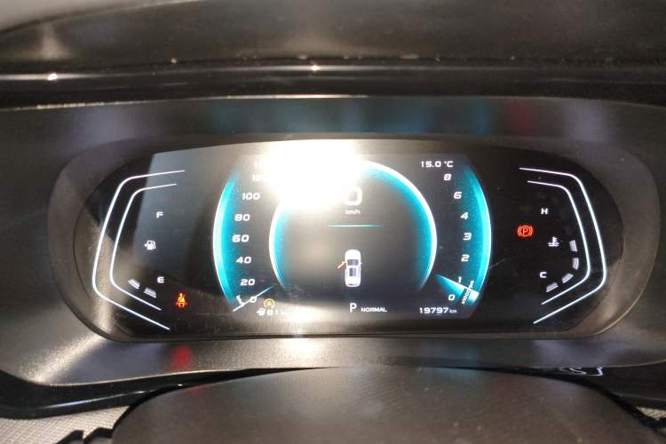 Used CHANGAN OSHAN X5 2023 Enjoy Edition 1.5T DCT Deluxe Model Instrument Cluster