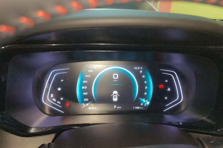 Used CHANGAN OSHAN X5 2023 Enjoy Edition 1.5T DCT Deluxe Model Instrument Cluster
