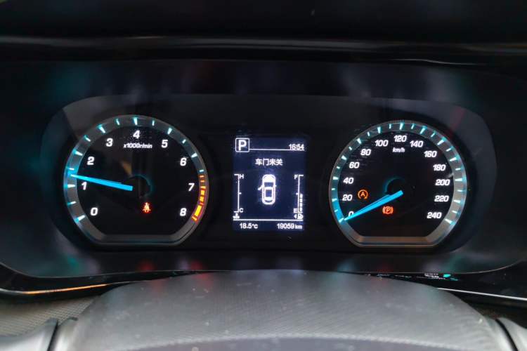 Used CHANGAN OSHAN X5 2023 Enjoy Edition 1.5T DCT Luxury Model Instrument Cluster