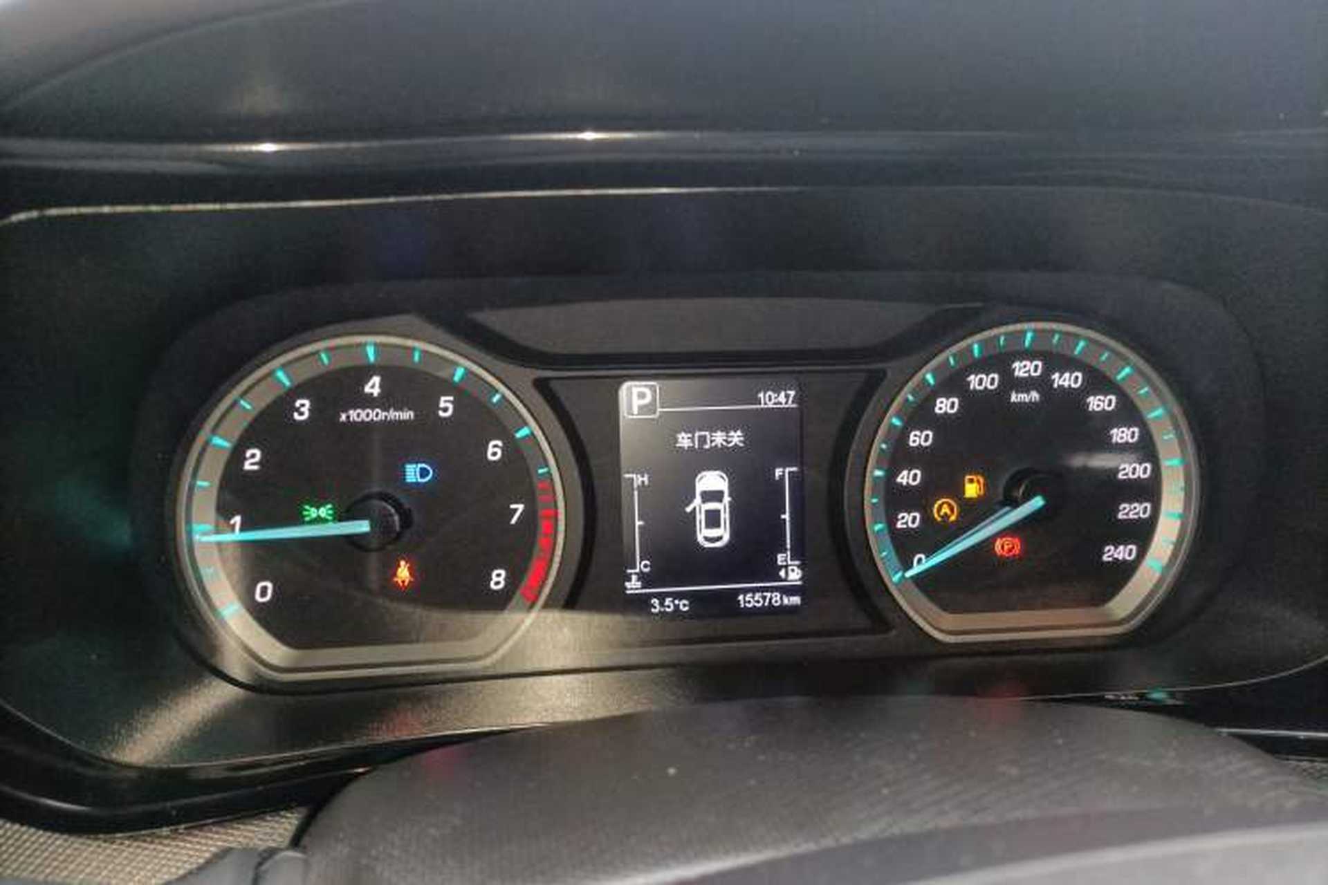 Used CHANGAN OSHAN X5 2023 Enjoy Edition 1.5T DCT Luxury Model Instrument Cluster