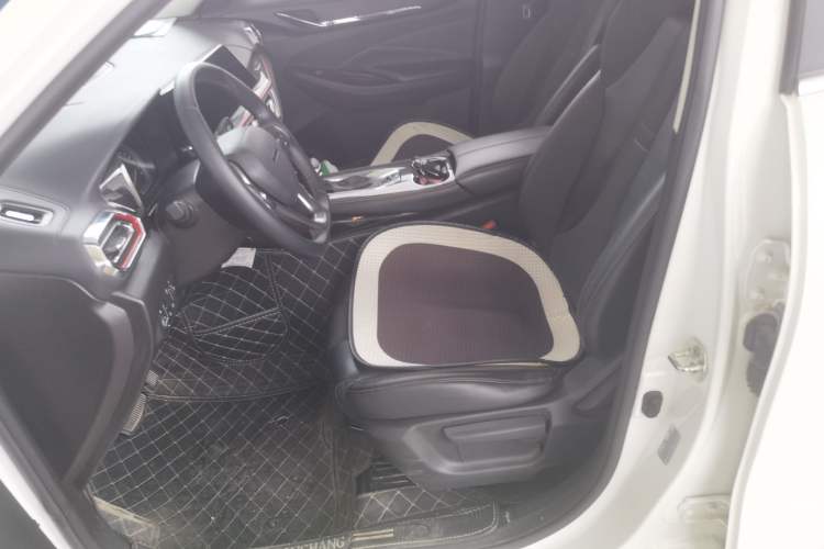 Used CHANGAN OSHAN X5 2023 Enjoy Edition 1.5T DCT Luxury Model Left Front Seat