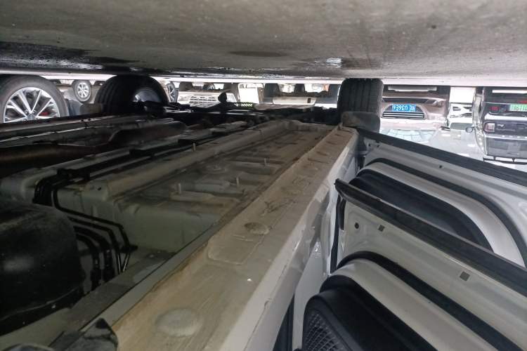 Used CHANGAN OSHAN X5 2023 Enjoy Edition 1.5T DCT Luxury Model Left Side Sill
