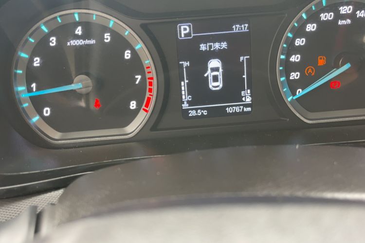 Used CHANGAN OSHAN X5 2023 Enjoy Edition 1.5T DCT Luxury Model Odometer Close Up