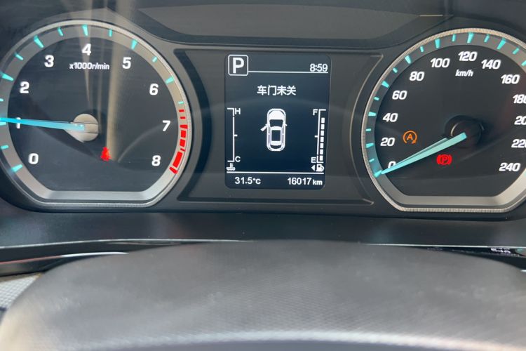 Used CHANGAN OSHAN X5 2023 Enjoy Edition 1.5T DCT Luxury Model Odometer Close Up