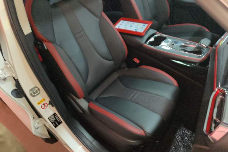 Used CHANGAN OSHAN X5 2023 Enjoy Edition 1.5T DCT Deluxe Model Right Front Seat