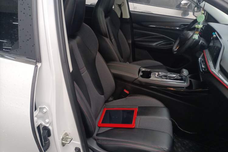 Used CHANGAN OSHAN X5 2023 Enjoy Edition 1.5T DCT Luxury Model Right Front Seat