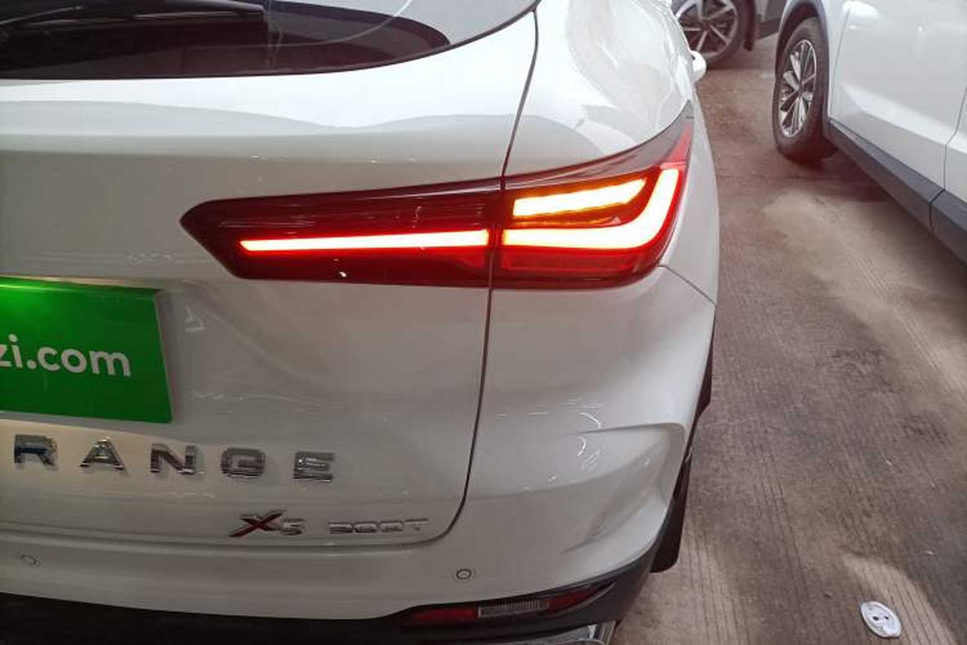 Used CHANGAN OSHAN X5 2023 Enjoy Edition 1.5T DCT Luxury Model Right Rear Taillight