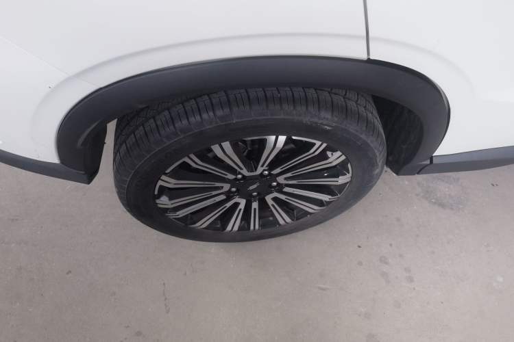 Used CHANGAN OSHAN X5 2023 Enjoy Edition 1.5T DCT Luxury Model Right Rear Wheel Hub
