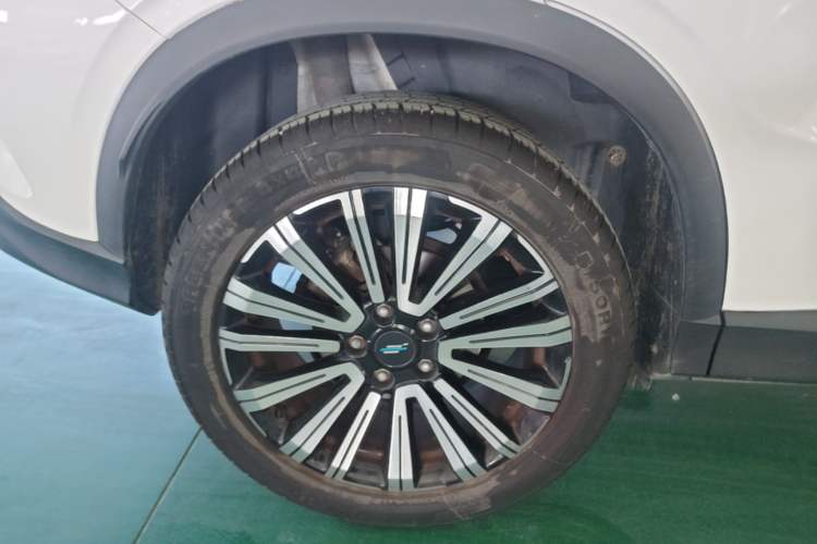 Used CHANGAN OSHAN X5 2023 Enjoy Edition 1.5T DCT Luxury Model Right Rear Wheel Hub