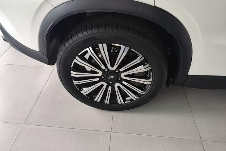 Used CHANGAN OSHAN X5 2023 Enjoy Edition 1.5T DCT Luxury Model Right Rear Wheel Hub
