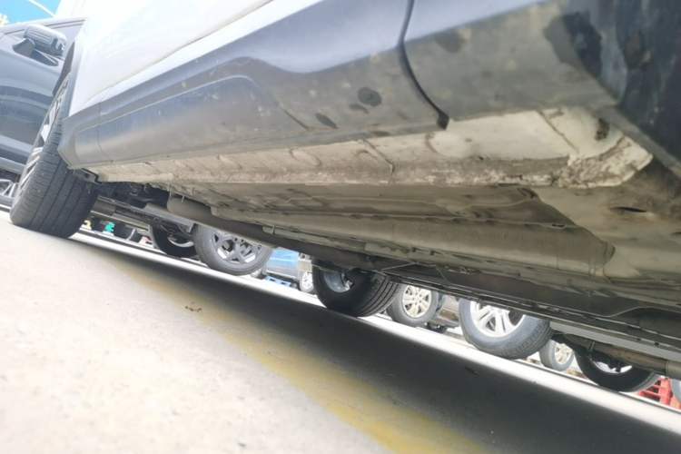 Used CHANGAN OSHAN X5 2023 Enjoy Edition 1.5T DCT Deluxe Model Right Side Sill