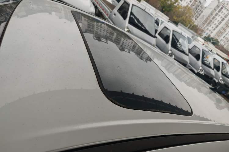 Used CHANGAN OSHAN X5 2023 Enjoy Edition 1.5T DCT Luxury Model Roof