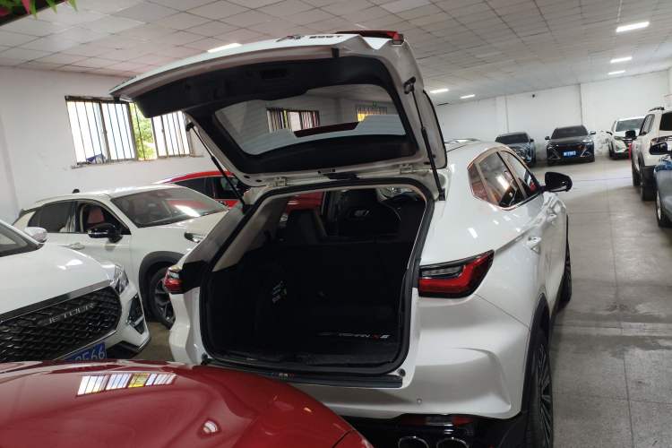 Used CHANGAN OSHAN X5 2023 Enjoy Edition 1.5T DCT Deluxe Model Trunk
