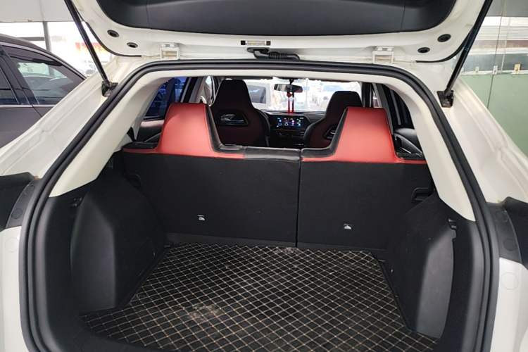 Used CHANGAN OSHAN X5 2023 Enjoy Edition 1.5T DCT Luxury Model Trunk