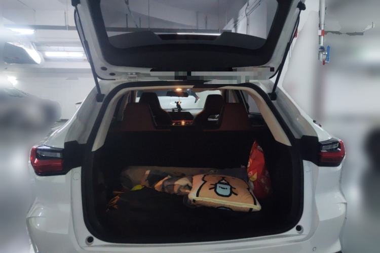 Used CHANGAN OSHAN X5 2023 Enjoy Edition 1.5T DCT Luxury Model Trunk
