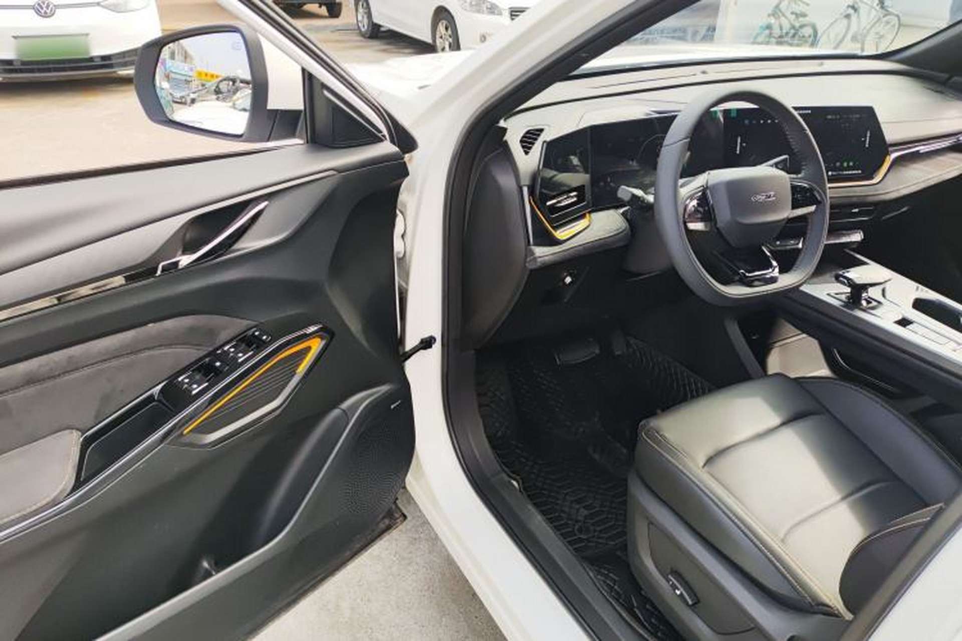 Used CHANGAN OSHAN X5 PLUS 2023 1.5T DCT Excellence Edition Driver Seat