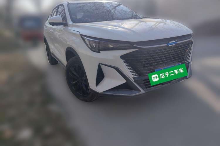 Used CHANGAN OSHAN X5 PLUS 2023 1.5T DCT Excellence Edition Front Right 45 Deg