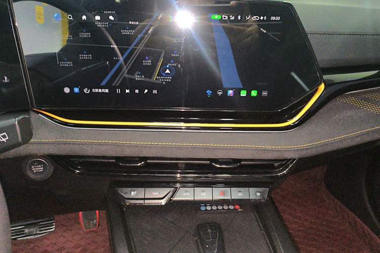 Used CHANGAN OSHAN X5 PLUS 2023 1.5T DCT Excellence Edition Audio And AC Panel